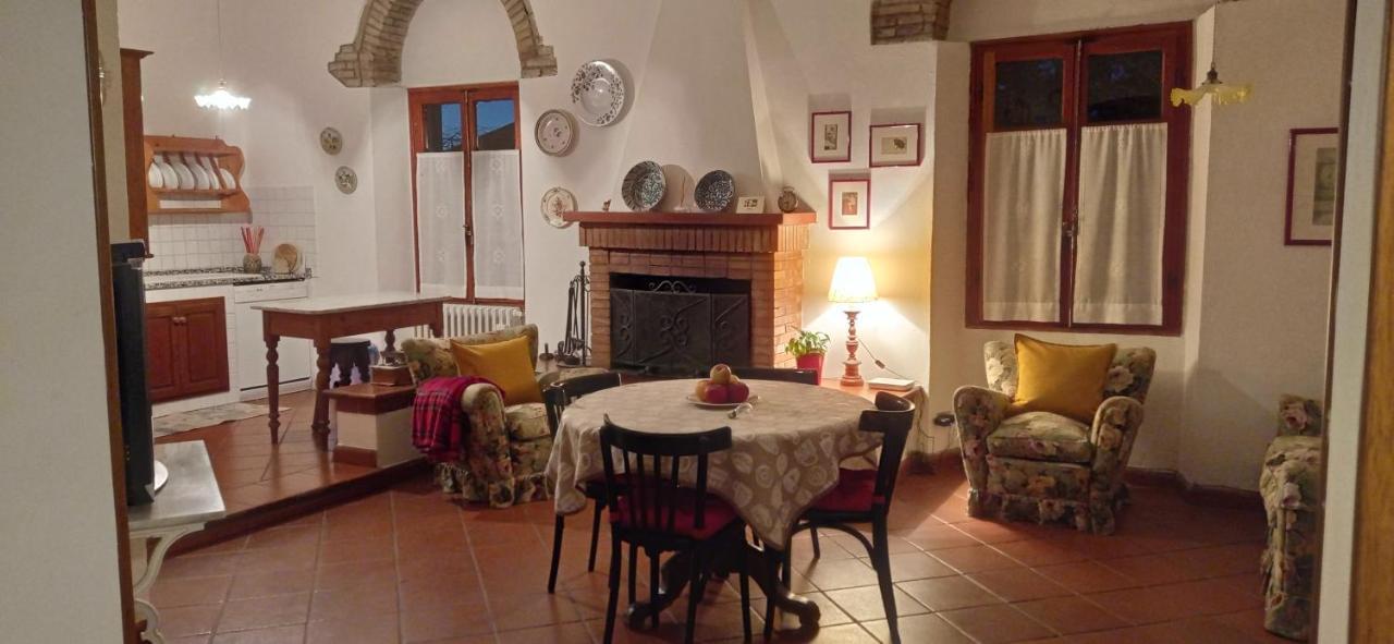 Casa Bartolacci Charme In Bivigliano Екстер'єр фото